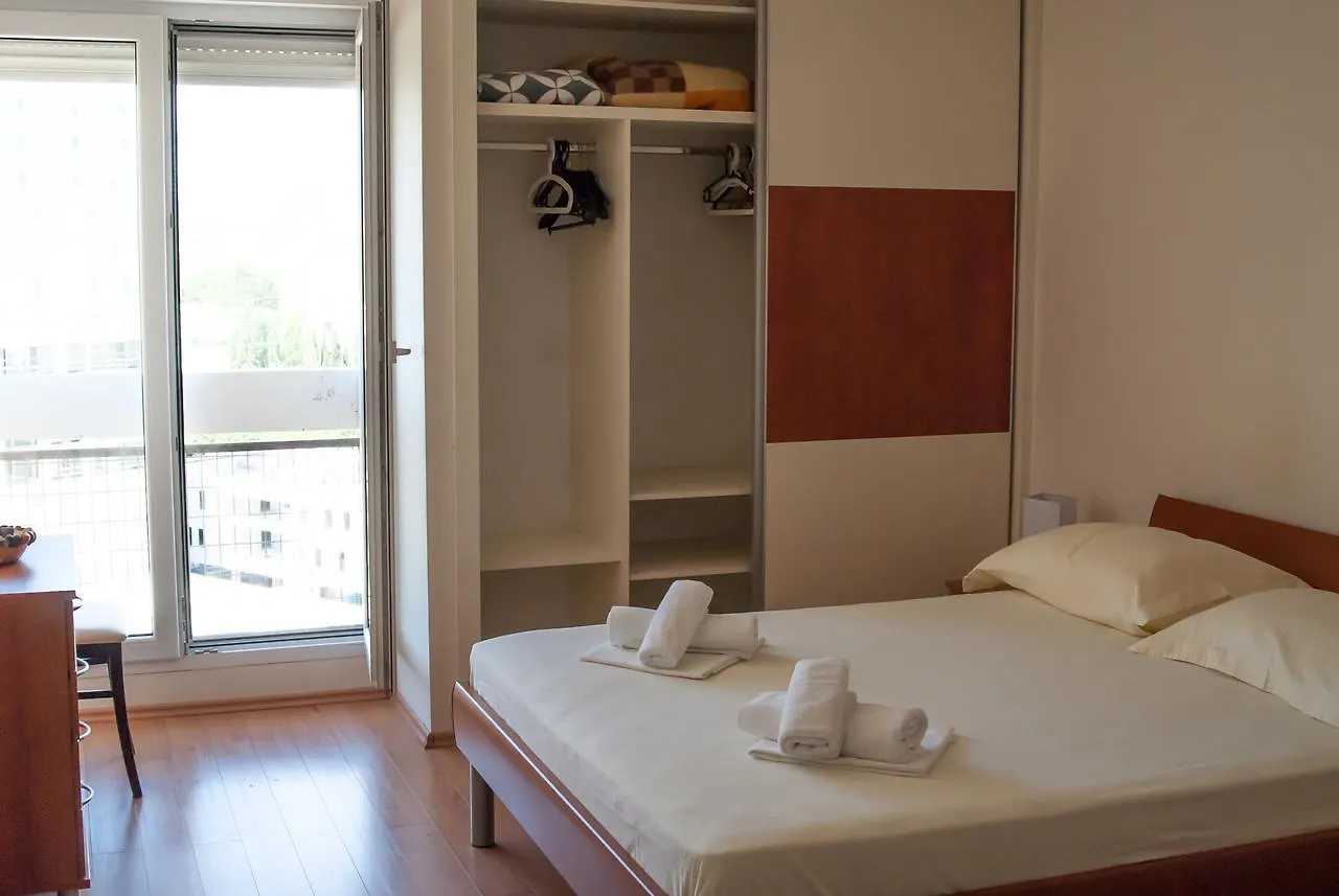 Apartment Globo Krstarica Split